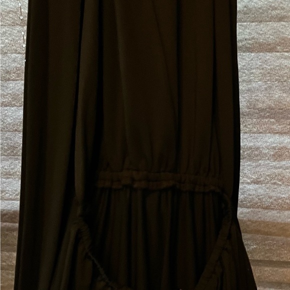 Black Sleeveless Maxi Dress with Plunging V-neckline - Picture 3 of 5